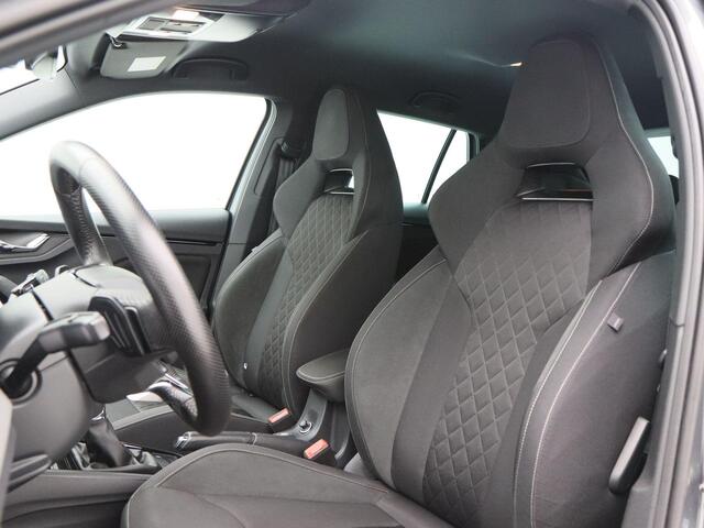 Skoda SCALA 1.0 TSi Sport Business 110 Pk Automaat | Cruise Control | Camera | Navigatie | Climate Control | Privacy Glass | Bluetooth | 17 Inch | 64.804 Km!!