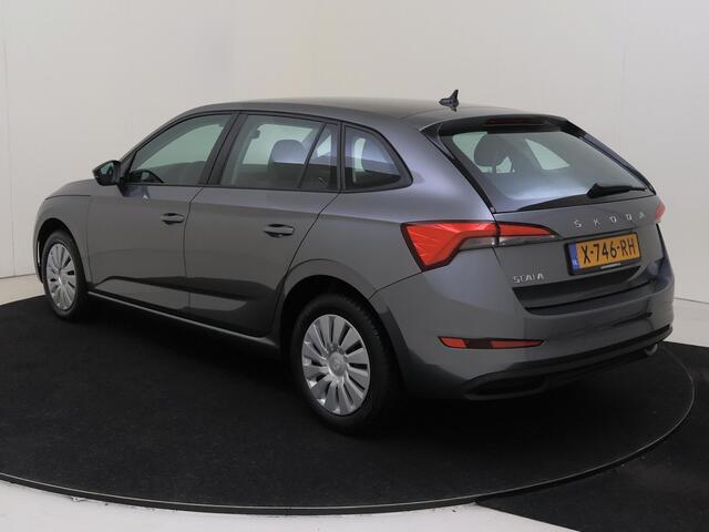 Skoda SCALA 1.0 TSI Active | CarPlay | Lane assist | Bluetooth | Elektrische ramen voor | Airco |