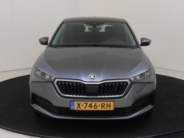 Skoda SCALA 1.0 TSI Active | CarPlay | Lane assist | Bluetooth | Elektrische ramen voor | Airco |