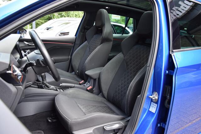Skoda SCALA 1.0 TSI 116PK Sport Business DSG Automaat | Org. NL | BOVAG Garantie | Panoramadak | Virtual Cockpit | PDC Achter | Full LED | Sportstoelen | Flippers | Navi | Carplay |