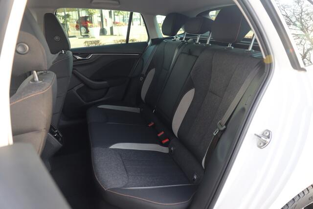 Skoda SCALA 1.0 TSI Business Edition | Adapt. Cruise | Smartlink | Elek. Achterklep | Dodehoek | Keyless | Stoel-stuurver. |