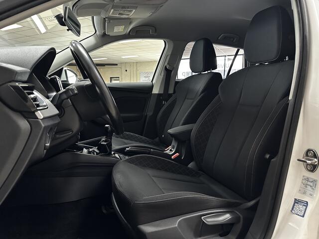 Skoda SCALA 1.0 TSI Ambition/ Elek.Trekhaak/ Apple+Android Carplay/ Airco/ Cruise/ 16''LMV/ Elek.Pakket/ Getinte Ramen/ 6-Versnell./ Bluetooth