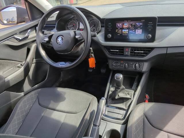 Skoda SCALA 1.0 TSI Ambition / SMARTLINK/ LED/ 16" LMV/ DAB/ CRUISE/ AIRCO
