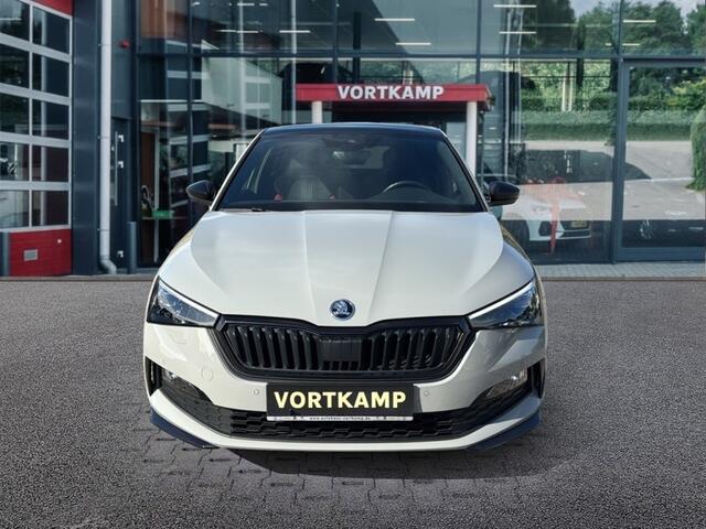 Skoda SCALA 1.5 TSI DSG MONTE CARLO GLAS-DAK/TREKHAAK/CAMERA/NAVI/CARPLAY
