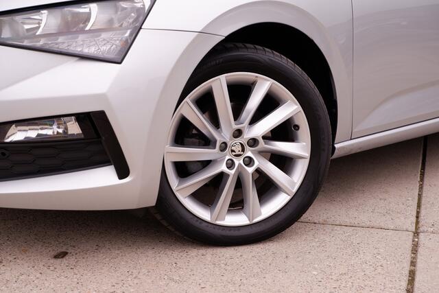 Skoda SCALA 1.0 TSI Sport Business | Carplay | Navi | Virtual cockpit | Climate | PDC