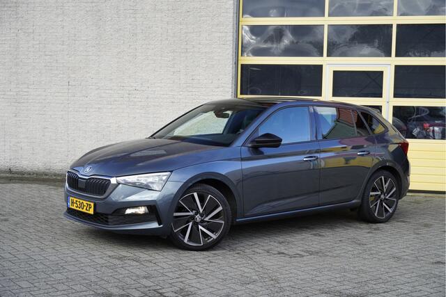 Skoda SCALA 1.5 TSI 150PK! Automaat 5drs Sport Business BJ2020 Lmv 18" | Led V+A | Pdc | Panoramadak | Elek. trekhaak | App-Connect | Climate control | Cruise control | RS-Sportstoelen | RS-Sport stuurwiel | Verwarmde voorstoelen | Zwarte hemel | Extra getint glas