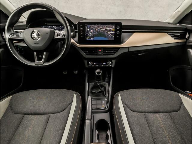 Skoda SCALA 1.0 TSI Sportline (VIRTUAL COCKPIT, APPLE CARPLAY, GROOT NAVI, CLIMATE, STOELVERWARMING, SPORTSTOELEN, TREKHAAK, LM VELGEN, LED KOPLAMPEN, NIEUWSTAAT)