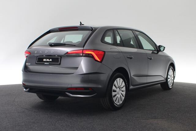 Skoda SCALA Essence 1.0 TSI 70 kW / 95 pk | Apple Carplay | Parkeersensoren | Technology Pack | Cruise Control |