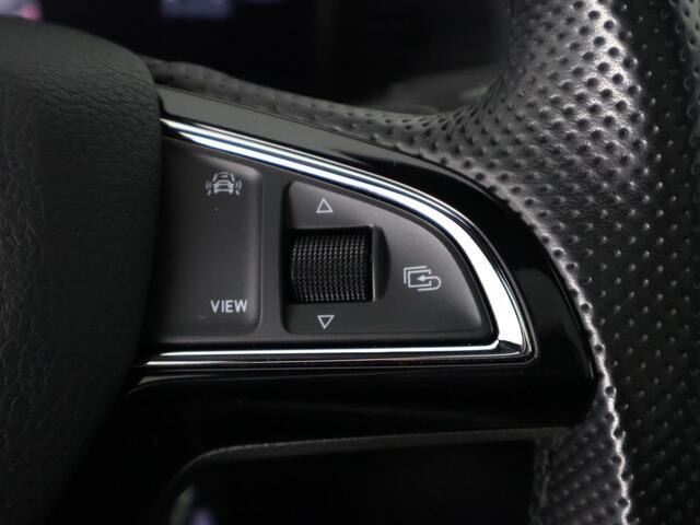 Skoda SCALA 1.0 TSI Sport Business Automaat | Panoramadak | Navigatie | Apple Carplay & AndroidAUTO | Camera