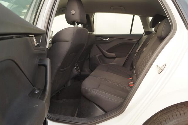 Skoda SCALA 1.0 TSI 110pk Style -NAVI-ECC-LED-PDC-