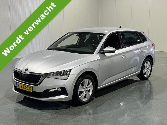Skoda SCALA 1.0 TSI DSG Sport Business Wegklapbare trekhaak - Digitaal dashboard - Navigatie - Stoelverwarming