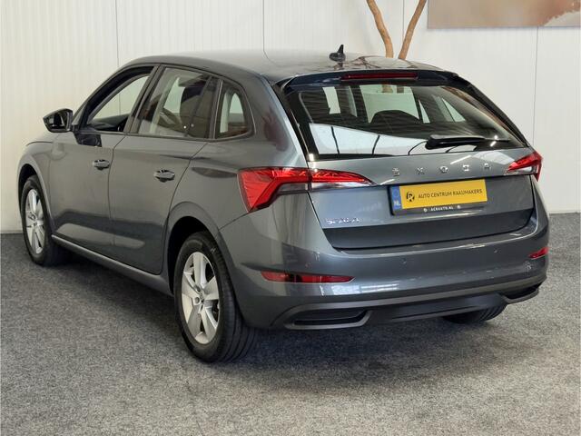 Skoda SCALA 1.0 TSI CRUISE CONTROL AIRCO APPLE CARPLAY/ANDROID BLUETOOTH MEDIA VOORBEREIDING RIJSTROOKSENSOREN PDC ZEER MOOI !! 3010