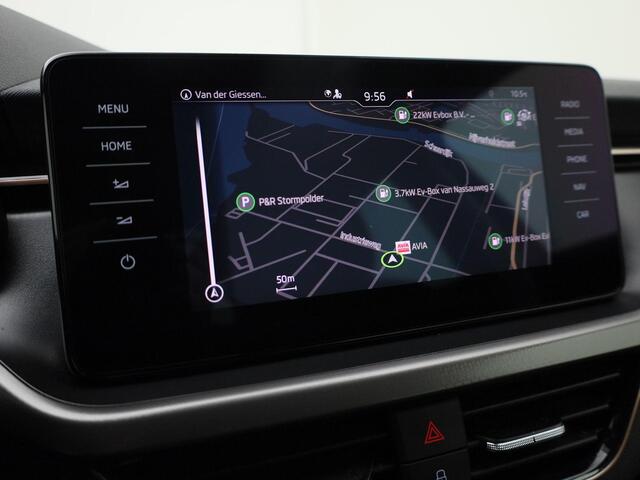 Skoda SCALA 1.0TSI/110PK Business Edition DSG · Apple/Android Car Play · Camera · Navigatie · Stoelverwarming · Clima · Trekhaak · Parkeersensoren · Garantie t/m 11-03-2026 of 100000km