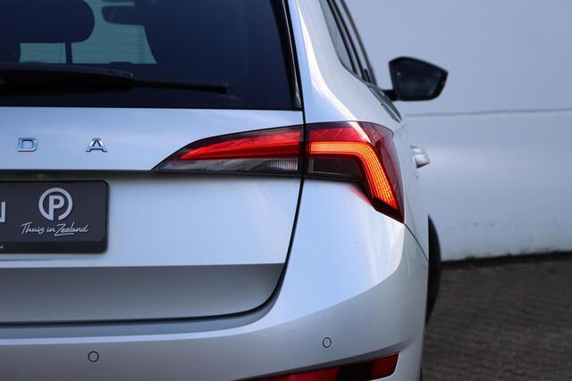 Skoda SCALA 1.0 TSI Ambition DSG7 110pk | Parkeersensoren | DAB+ | Carplay | Cruise Control