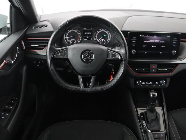 Skoda SCALA 1.0 TSI Sport | Automaat | Trekhaak | Carplay | 17'' | Sportstoelen | Full LED | Parkeerhulp | Climate control | Cruise control | Bluetooth