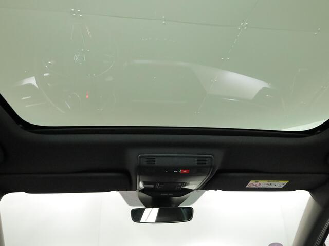 Skoda SCALA 1.0 TSI Sport Business 110 pk | Navigatie via App | Panoramadak | Parkeersensoren achter | Full LED koplampen | Apple Carplay/Android Auto |