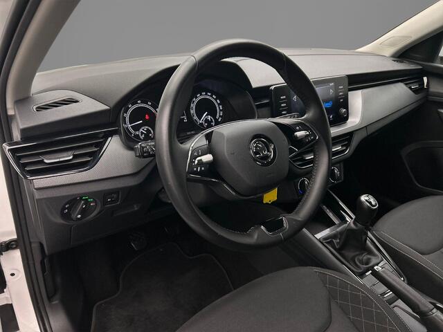 Skoda SCALA Ambition 1.0 TSI 110pk Cruise control, App connect, LED koplampen, Airco, DAB, Radio, Bluetooth