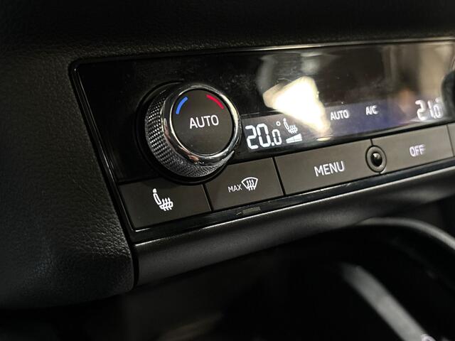 Skoda SCALA 1.0 TSI Sport (APPLE CARPLAY, KUIPSTOELEN, CLIMATE, STOELVERWARMING, SPORTSTOELEN, GETINT GLAS, PARKEERSENSOREN, LM VELGEN, NIEUWSTAAT)