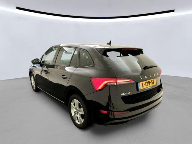 Skoda SCALA 1.0 TSI Sport Business / App connect / Climate controle / Parkeersensoren achter / Lichtmetaal 16 inch /