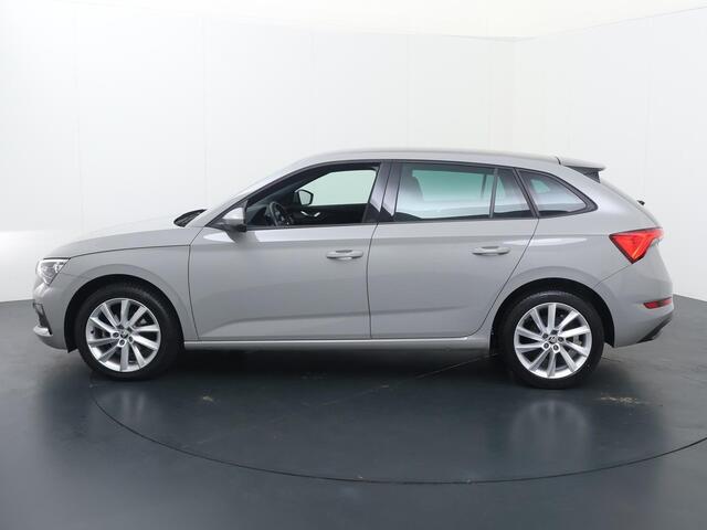 Skoda SCALA 1.0 TSI Sport Business | 110 PK | Panoramadak | Cruise control | Apple Carplay/Android Auto | 17" LM velgen |