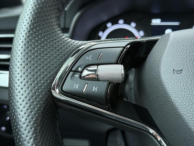 Skoda SCALA 1.0 TSI Sport Business | 110 PK | Panoramadak | Cruise control | Apple Carplay/Android Auto | 17" LM velgen |