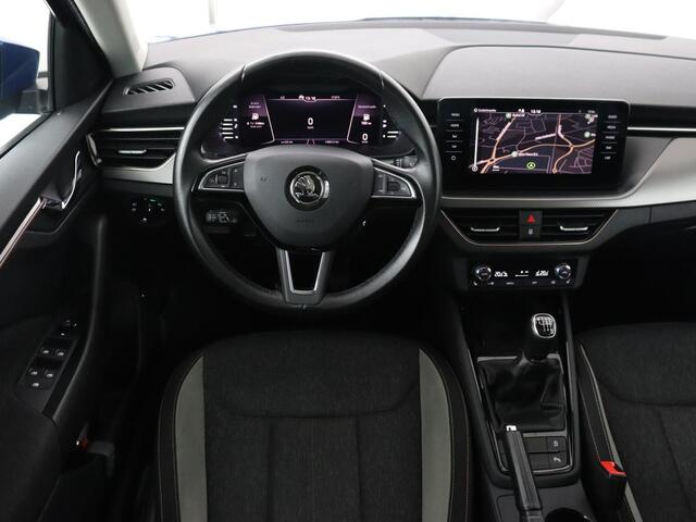Skoda SCALA 1.0 TSI Business Edition | Panoramadak | Stoelverwarming | Adaptive cruise | Carplay | Full LED | Navigatie | Parkeerhulp | Climate control | DAB | Getint glas