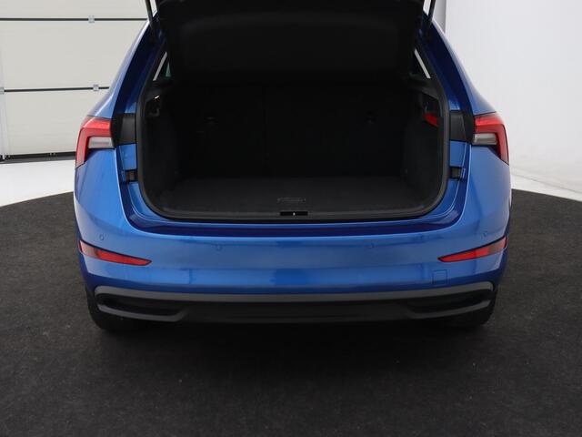 Skoda SCALA 1.0 TSI Business Edition | Panoramadak | Stoelverwarming | Adaptive cruise | Carplay | Full LED | Navigatie | Parkeerhulp | Climate control | DAB | Getint glas