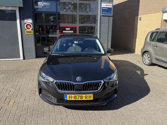 Skoda SCALA 1.0 TSI Active / Airco/ Apple carplay/ Cruise/ PDC/ LED/ LMV