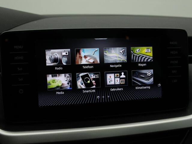 Skoda SCALA 1.0 TSi 110 Pk Sport Business | Parkeersensoren | Adaptive Cruise | Panorama dak | Climatronic | Navigatie | Carplay | 16 Inch | 97.324 Km !!