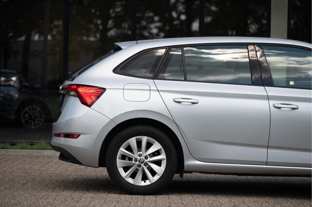 Skoda SCALA 1.0 TSI 110pk Ambition | Trekhaak | Navi by App | Camera | Cruise | Stoelverw. | PDC V+A