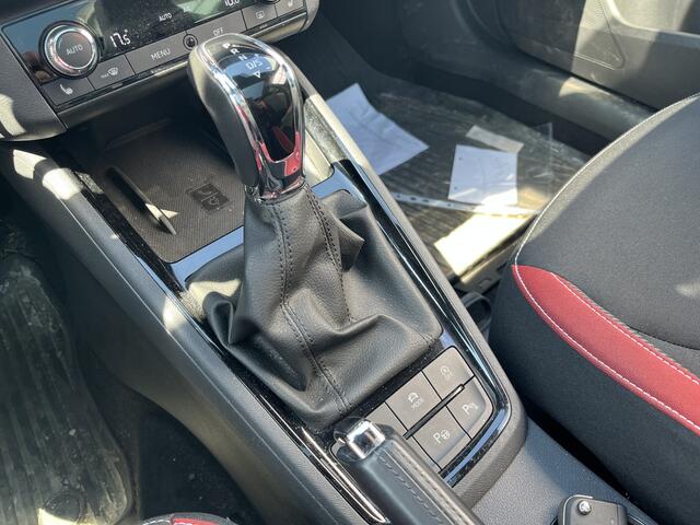 Skoda SCALA 1.5 TSI Monte Carlo / AUTOMAAT/ 150 PK/ PANO/ STUUR+STOELVERWARM./ ELEK.STOELEN/ ELEK.ACHTERKLEP/ DCC/ PARK.SENSOR.V+A/ CAMERA/ KEYLESS/ CRUISE/ DIGITAL DASH/ SMARTLINK/ DAB/ CLIMA/ NAVI/ LED/ 18'' LMV