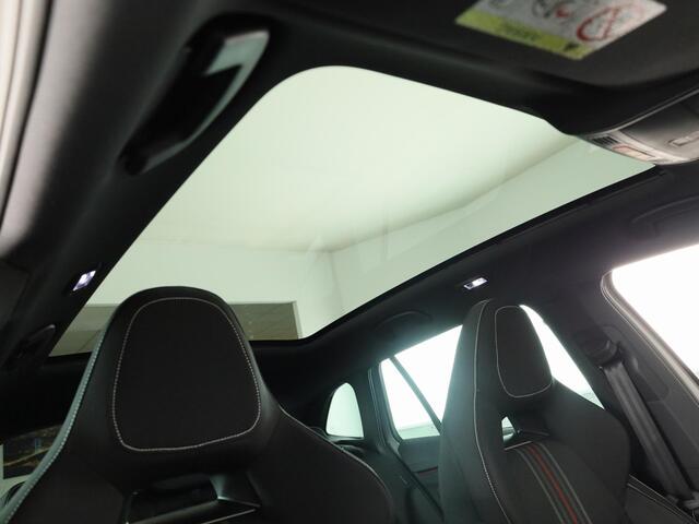Skoda SCALA Monte Carlo 1.0 TSI 115 pk 7 versn. DSG | Travel Assist Plus| Winter Plus Pakket | Lichtmetalen Velgen 18 Inch