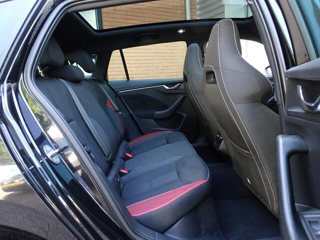 Skoda SCALA 1.5 TSI Monte Carlo S ABT 190pk *Pano/Sportstoelen/ACC*
