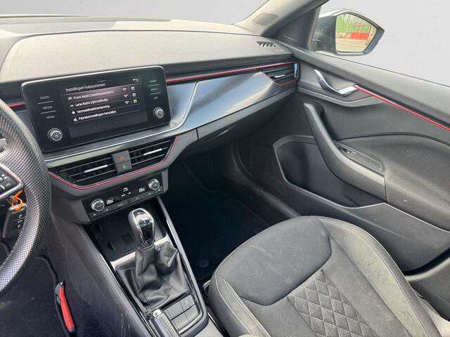 Skoda SCALA 1.5 TSI Sport Business Aut- RS Sport Interieur, Panoramadak, Stoelverwarming, Carplay, Android Auto
