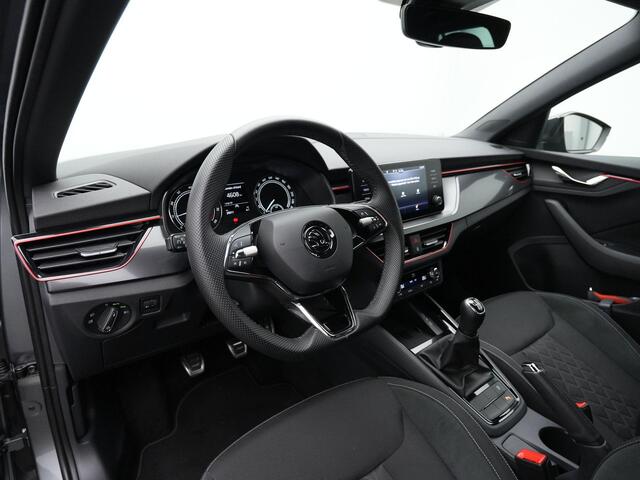 Skoda SCALA 1.0 TSI 110 pk Sport Business | Stoelverwarming | LED | Carplay | Parkeersensoren voor/achter | Lane Assist