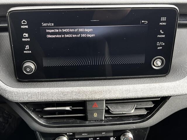 Skoda SCALA 1.0 TSI Selection / Fabrieksgarantie tot 06-2027 / Automaat / Adaptieve CC / Navigatie via Apple Carplay Android / Climate Control / 16" LM wielen /