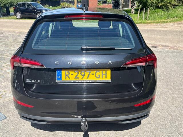 Skoda SCALA 1.0 TSI Ambition Camera,airco,led,lmv,trh