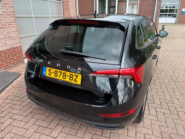 Skoda SCALA 1.0 TSI 81 kw Ambition LM velgen , Carplay