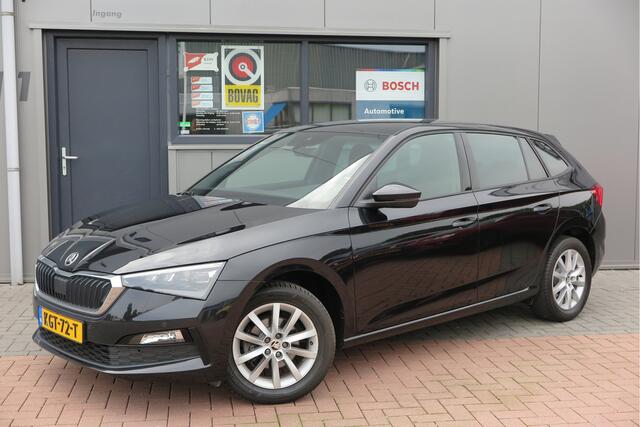 Skoda SCALA 1.0 TSI 110pk H6 Sport Business. Panoramadak , Led, Stoelverwarming, Achteruitrijcamera , PDC , Carplay , (navigatie via carplay) DAB+
