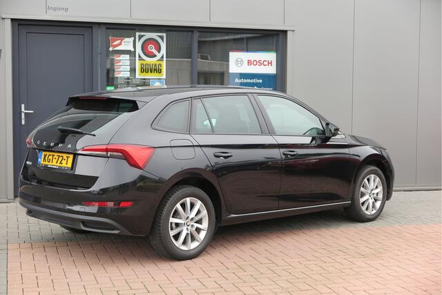 Skoda SCALA 1.0 TSI 110pk H6 Sport Business. Panoramadak , Led, Stoelverwarming, Achteruitrijcamera , PDC , Carplay , (navigatie via carplay) DAB+