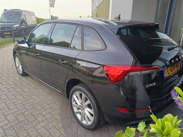 Skoda SCALA 1.0 TSI Sport Business | Trekhaak | Carplay| Virtual cockpit | Zwart hemel | 110 pk | NAP |