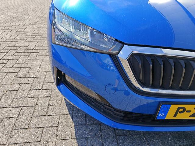 Skoda SCALA 1.0 TSI 110pk Ambition / Smart Link / Parkeersensoren Achter / 16"