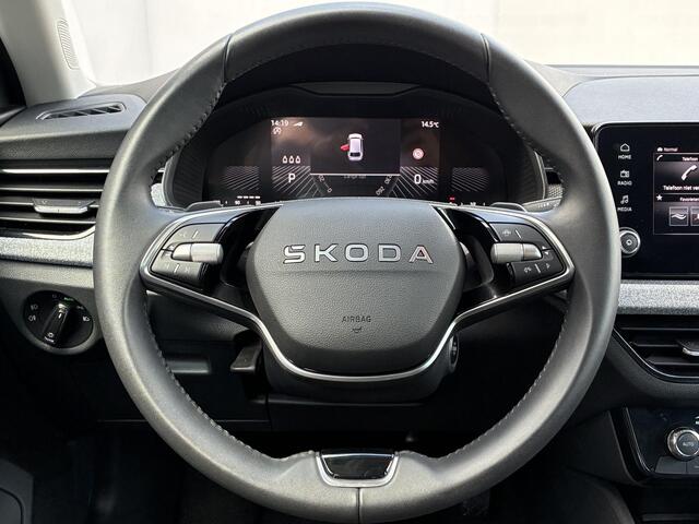 Skoda SCALA 1.0 TSI DSG7 Selection / Fabrieksgarantie t/m 3-2027 / Achteruitrijcamera / Apple Carplay & Android Auto / Climate Control / Cruise Control /