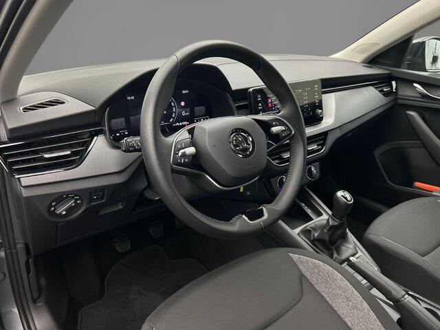 Skoda SCALA Essence 1.0 TSI 95pk Cruise control, Airco, Parkeersensor achter, DAB, Radio, Bluetooth, LED koplampen