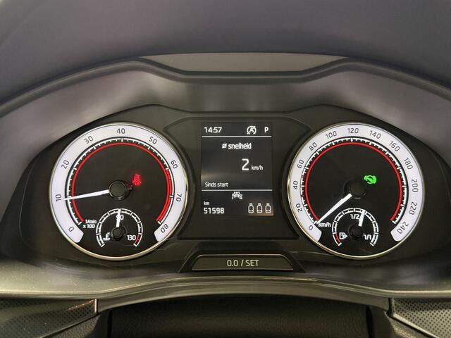 Skoda SCALA 1.0 TSI Monte Carlo / AUTOMAAT/ PANO/ CAMERA/ PARK. SENSOREN/ LED/ CRUISE/ STOELVERWARM./ RIJ MODI/ SMARTLINK/ CLIMA/ DAB