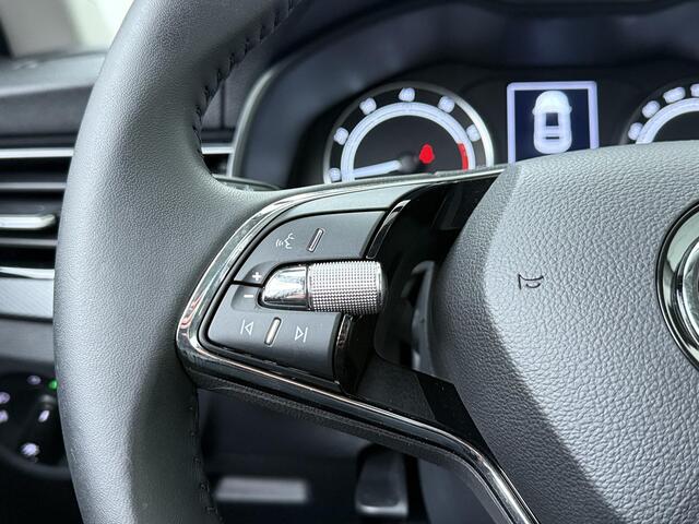 Skoda SCALA 1.0 TSI Ambition | 110 PK | Cruise control | Airco | Lane assist | DAB | Apple Carplay / Android Auto |