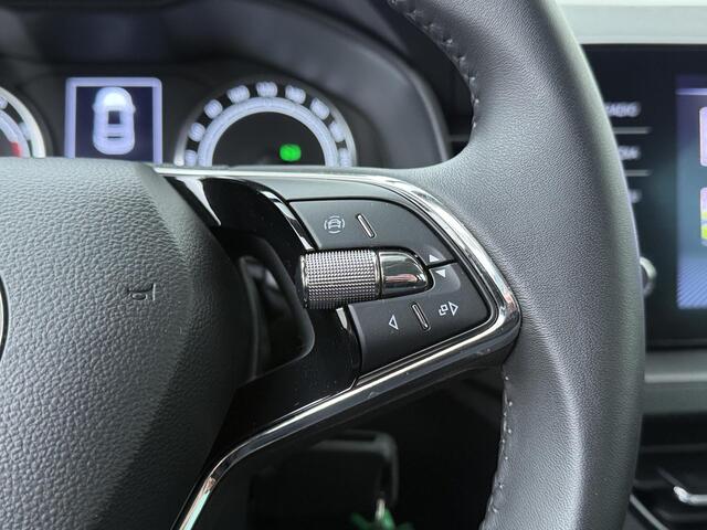 Skoda SCALA 1.0 TSI Ambition | 110 PK | Cruise control | Airco | Lane assist | DAB | Apple Carplay / Android Auto |