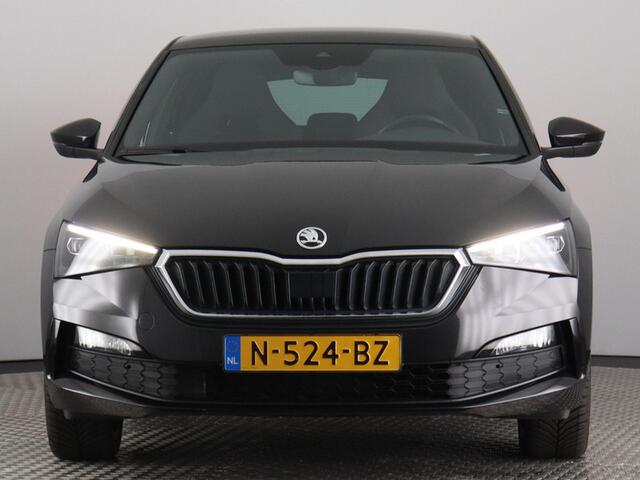 Skoda SCALA 1.5 TSI Sport Business (NL-Auto / Pano / ACC / Carplay / Navi / Led)