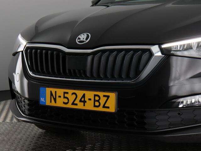Skoda SCALA 1.5 TSI Sport Business (NL-Auto / Pano / ACC / Carplay / Navi / Led)
