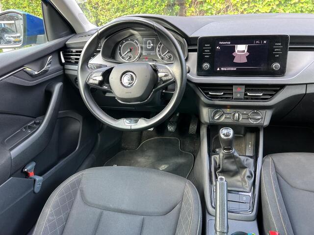 Skoda SCALA 1.0 TSI Online Edition / CRUISE/ AIRCO/ PARK. SENSOREN/ MULTIMEDIA/ PRIVACY GLASS/ 16" LMV